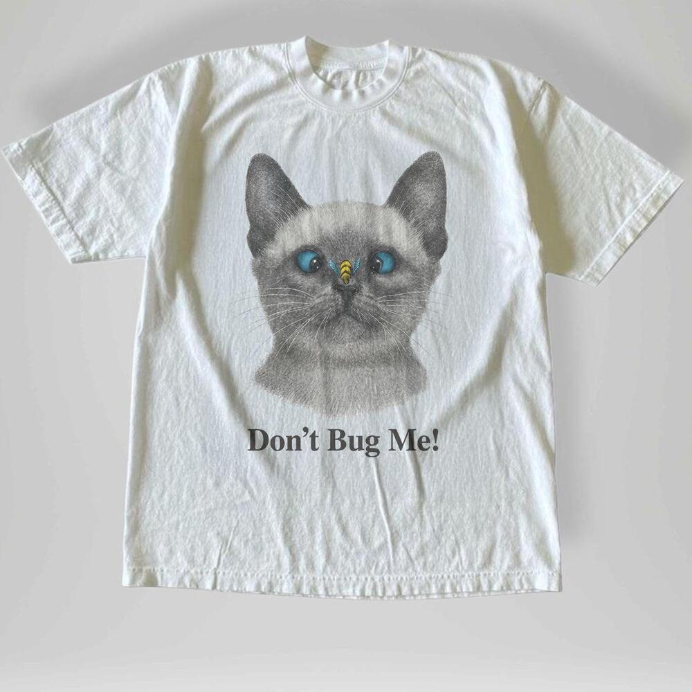 Vintage Siamese Cat Bumblebee Don't Bug Me Art White Graphic T-Shirt